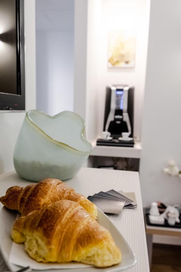 Eighty Four Luxury Rooms روما المظهر الخارجي الصورة